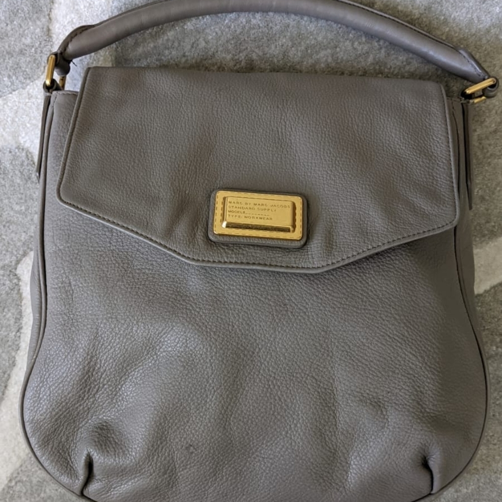 Marc by Marc Jacobs Gray Leather Crossbody Bag with Gold Plaque